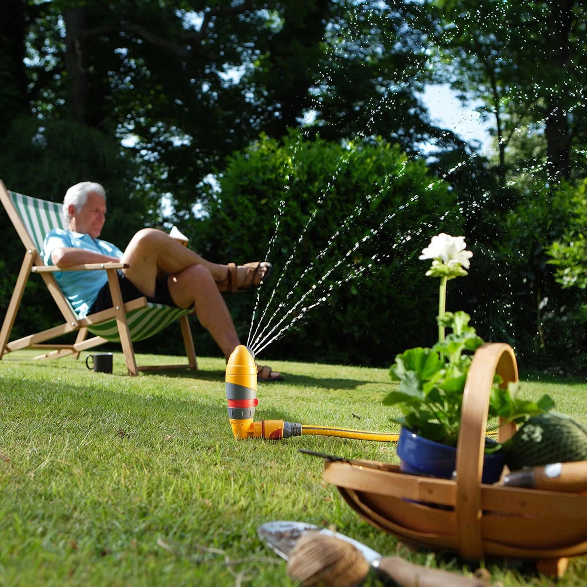 Hozelock Aquastorm 360 Sprinkler - 2332 2 Hozelock Aquastorm 360 Sprinkler - 2332 - Image 2