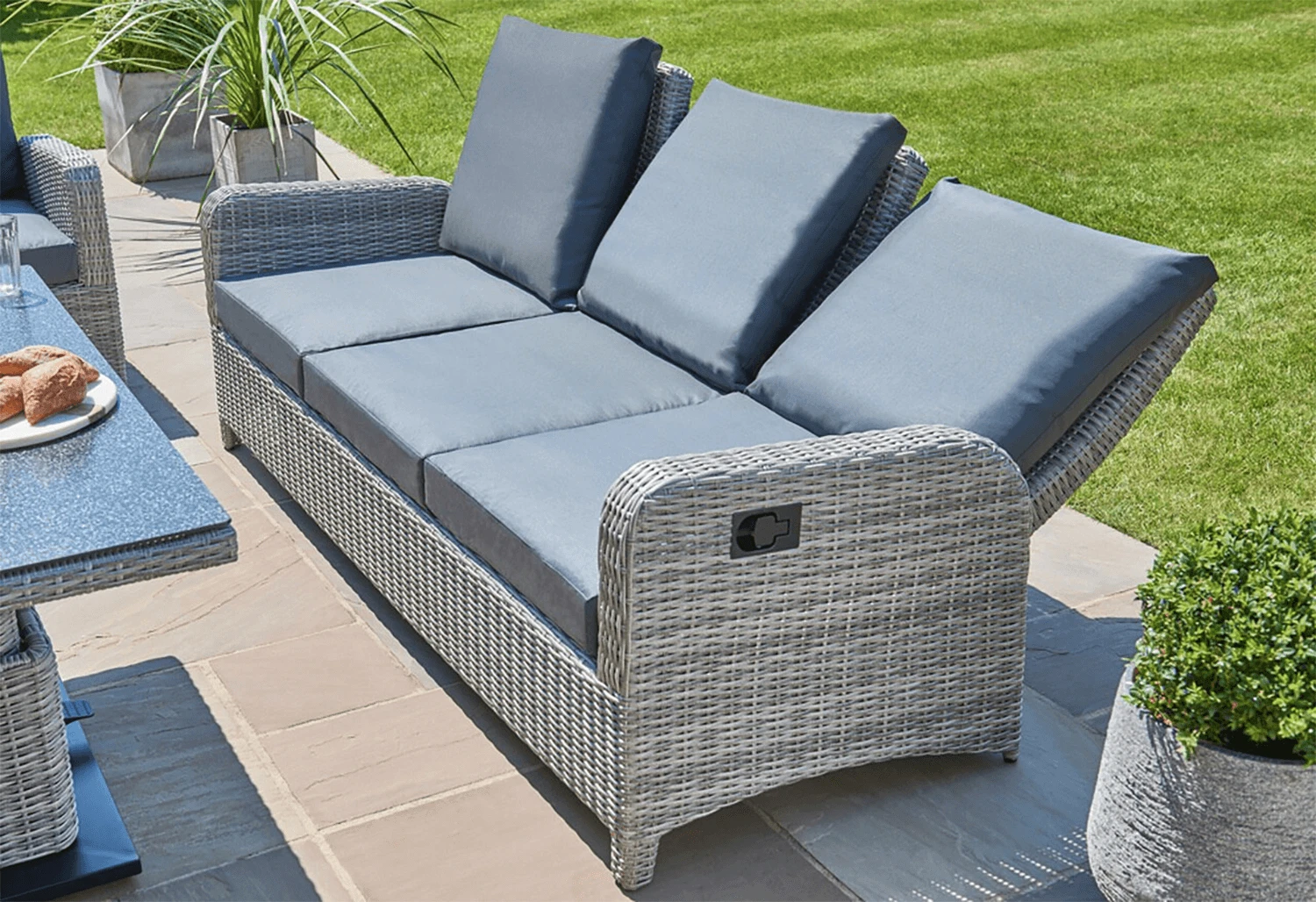 LIFE Hawaii Lounge Sofa Garden Furniture Set - Yacht / Carbon 2 LIFE Hawaii Lounge Sofa Garden Furniture Set - Yacht / Carbon - Image 2