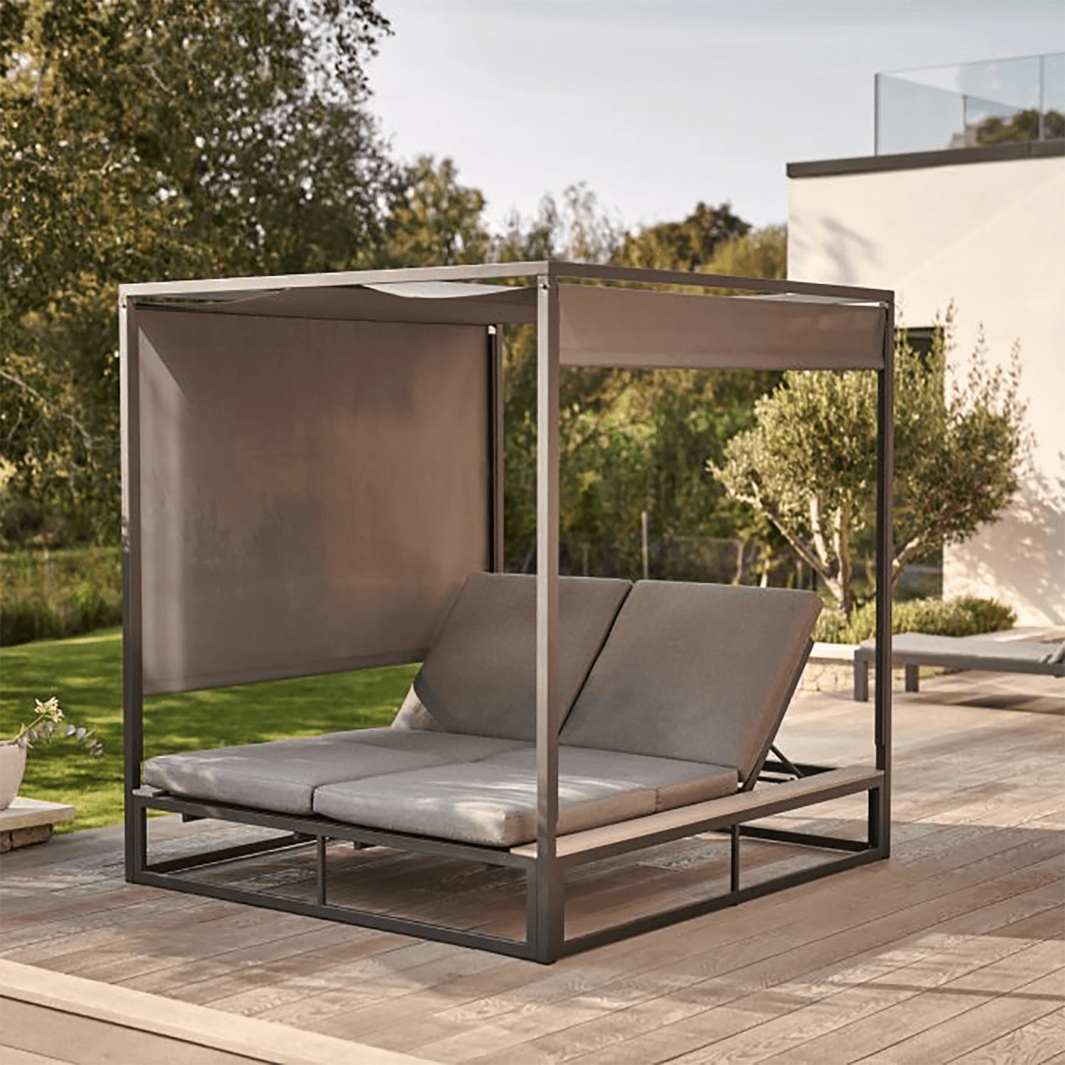 Kettler Elba Daybed In Anthracite/Teak 2 Kettler Elba Daybed In Anthracite/Teak - Image 2