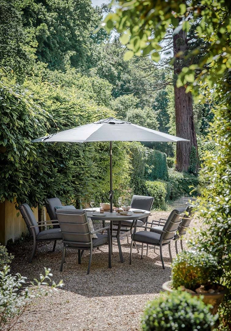 LG Monza 6 Seat Set With Highback Armchairs And 3.0m Parasol 1 LG Monza 6 Seat Set With Highback Armchairs And 3.0m Parasol