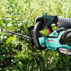Bosch AHS 50-20 Li Cordless Hedge Trimmer 7 Bosch AHS 50-20 Li Cordless Hedge Trimmer -Cheap Hozelock || Kettler || Bosch Store ahs 50 20li close 1