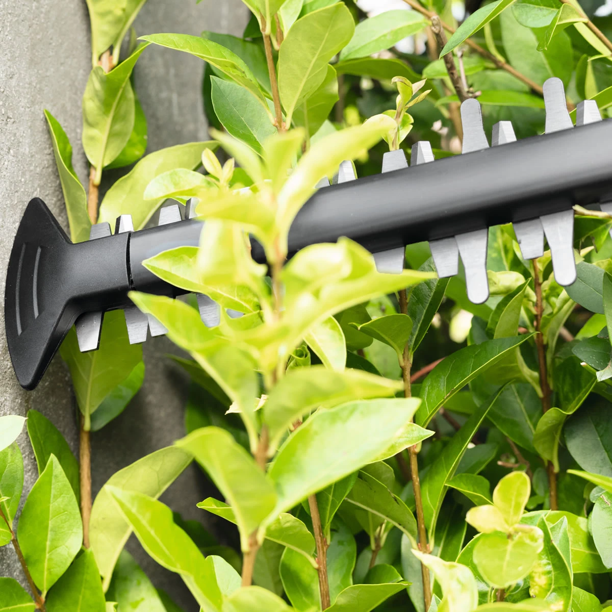 Bosch AHS 50-20 Li Cordless Hedge Trimmer 4 Bosch AHS 50-20 Li Cordless Hedge Trimmer - Image 4