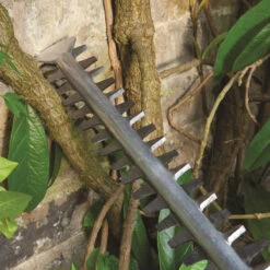 Bosch Electric Hedge Trimmer - AHS 50-26 7 Bosch Electric Hedge Trimmer - AHS 50-26 -Cheap Hozelock || Kettler || Bosch Store ahs 50 26 blade