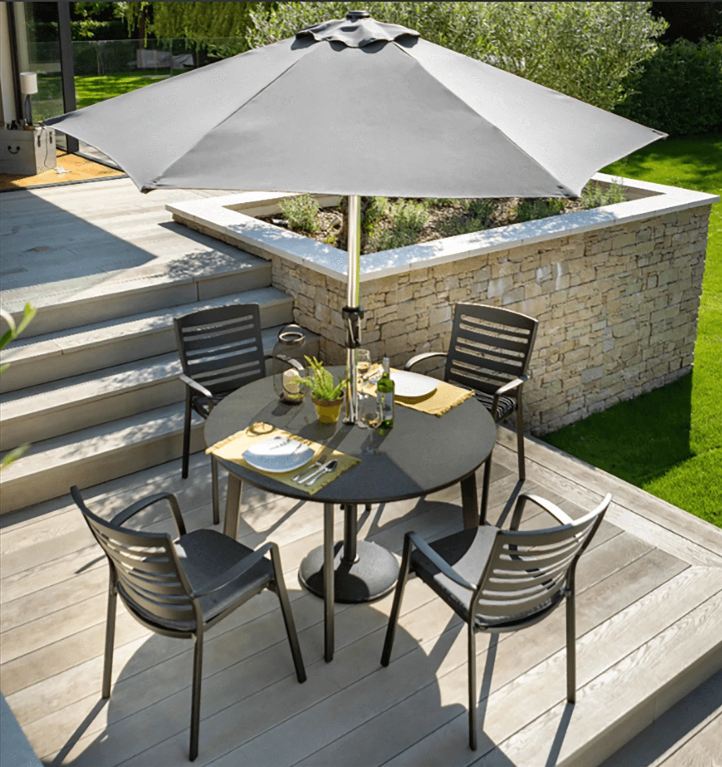 Hartman Aurora Round 4 Seater Set In Xerix / Flint 2 Hartman Aurora Round 4 Seater Set In Xerix / Flint - Image 2