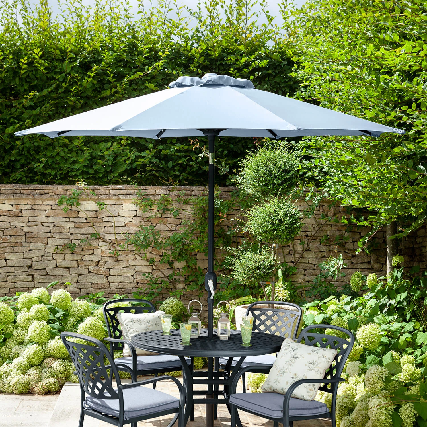 Hartman 2.5m Traditional Parasol In Platinum 1 Hartman 2.5m Traditional Parasol In Platinum
