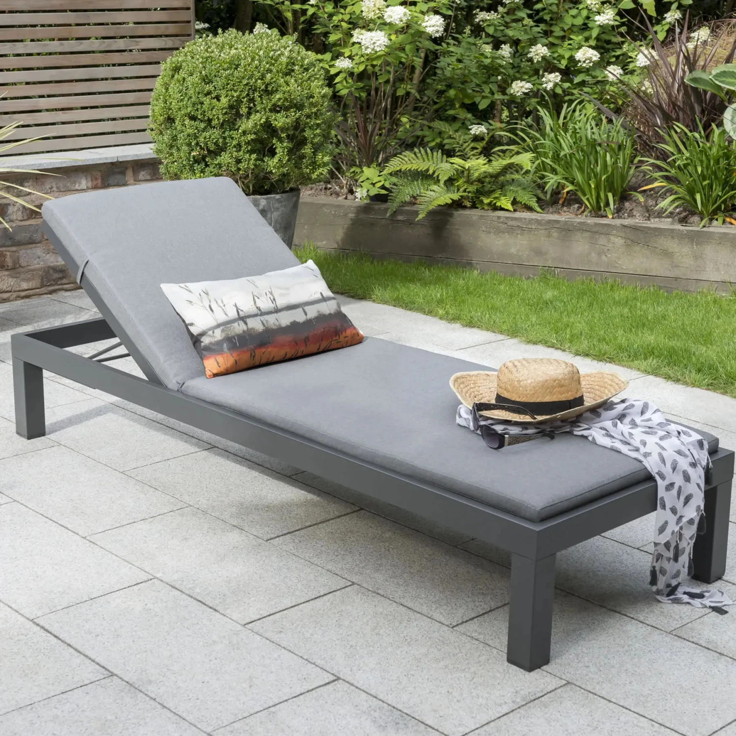 Kettler Elba Lounger In Anthracite / Charcoal 1 Kettler Elba Lounger In Anthracite / Charcoal