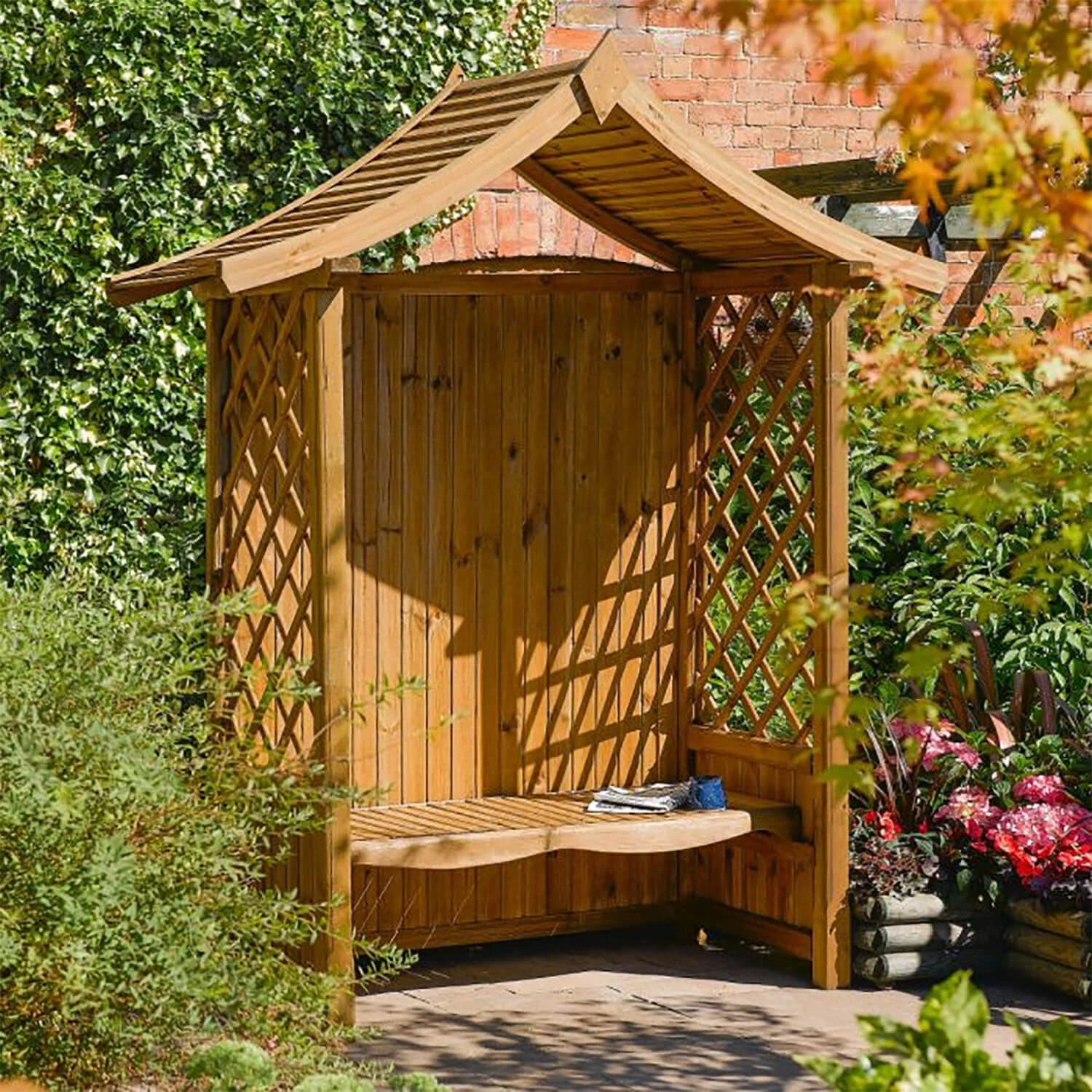 Rowlinson Tenbury Arbour 1 Rowlinson Tenbury Arbour